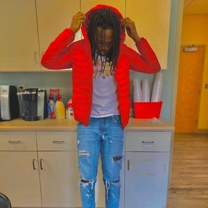 Meet your Posher, Devin